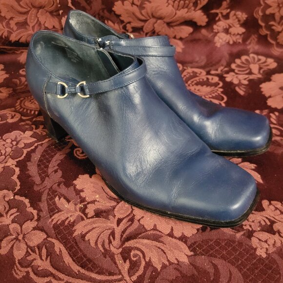A J Valenci Blue Heeled Booties 8.5 - Picture 1 of 6